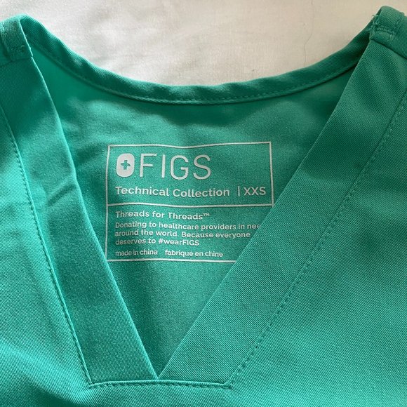 Figs Tops Figs Xxs Slim Catarina And Xsp Zamora In Surgical Green